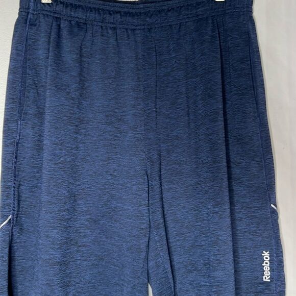 Reebok shorts heather dark blue two pocket size L - Picture 2 of 8